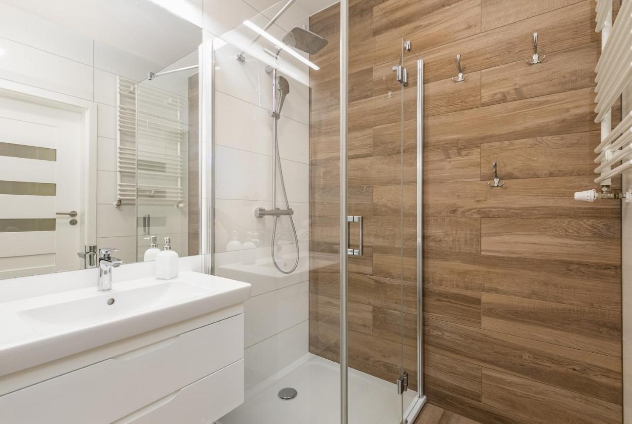 Luxurious Apartment Nadmorskie Tarasy Kolobrzeg By Renters Prestige Luaran gambar